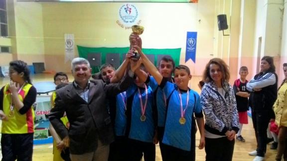 Çalapverdi İlkokulu Minik Öğrencilerinden Masa Tenisinde Üstün Başarı 