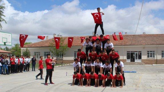   19 Mayıs Atatürkü Anma ve Gençlik ve Spor Bayramı Coşkuyla kutlandı