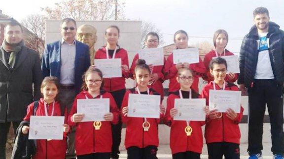 Şehit Seyit Yalçın Ortaokulu Minikler Voleybol Takımı, Türkiye finallerinde