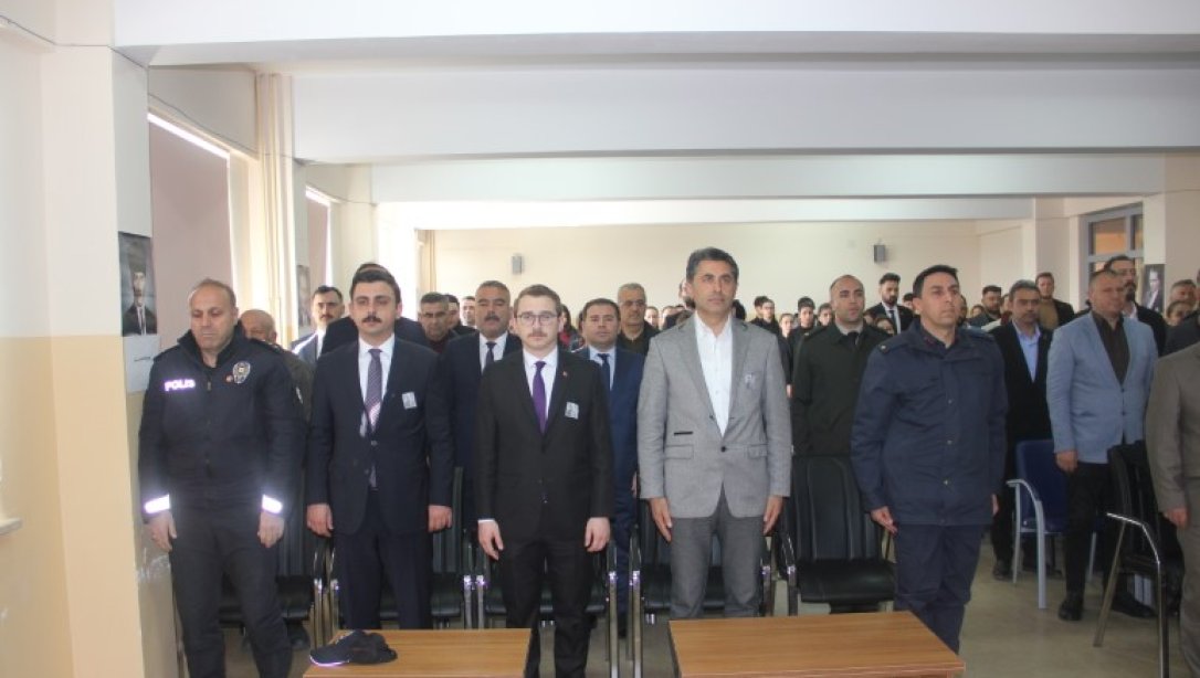 12 Mart İstiklâl Marşı'mızın Kabulü ve Milli Şairimiz Mehmet Akif Ersoy'u Anma günü İlçe Töreni İle Anıldı